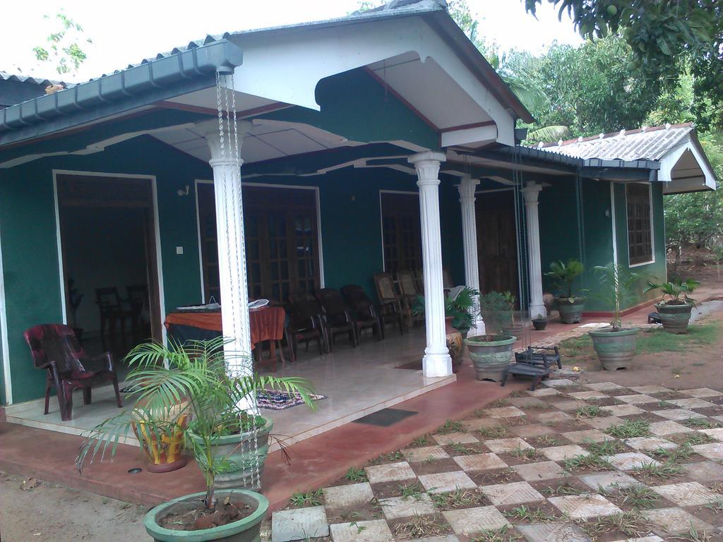 Elephant Safari Lodge Sigiriya Junction Habarana Exterior photo