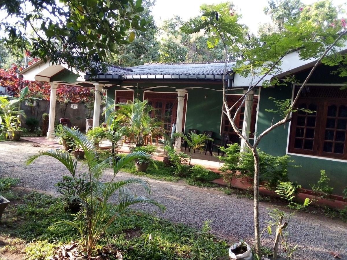 Elephant Safari Lodge Sigiriya Junction Habarana Exterior photo